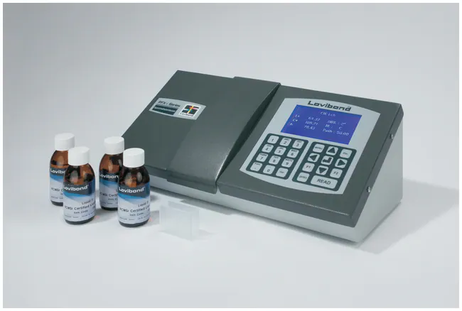 Kolorymetry spektrofotometryczne PFXi serii 995/950/880 firmy Lovibond Tintometer